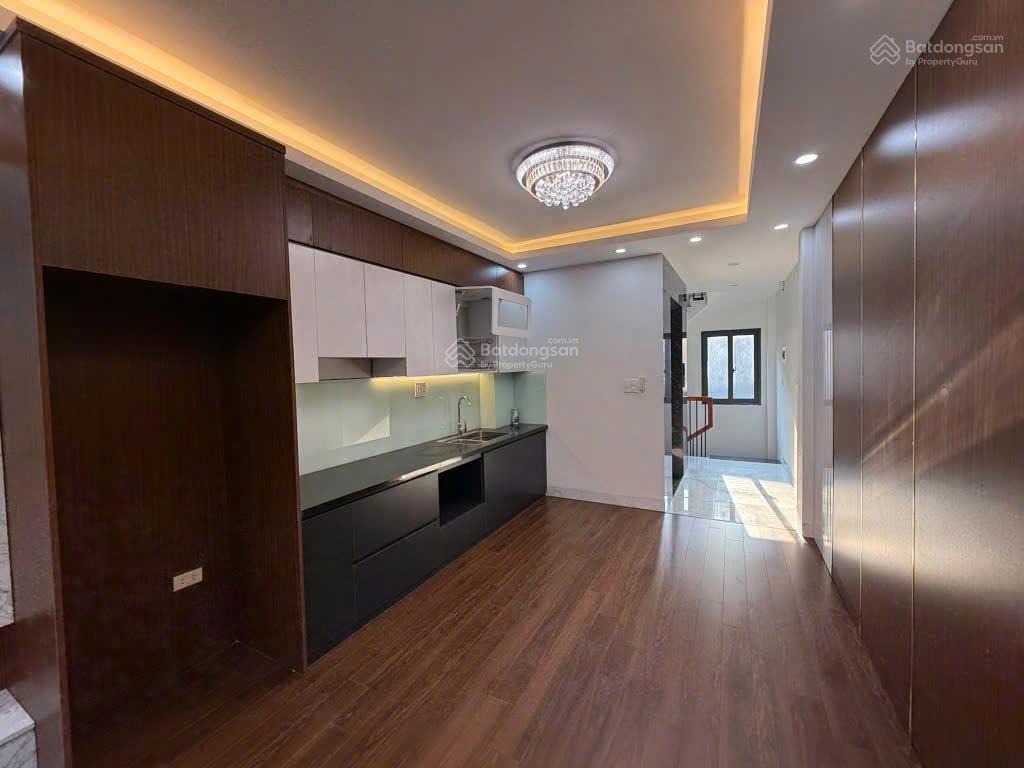 6.97 tỷ  phân lô ngõ 13/60 khuất duy tiến, ngõ rộng 3m, cách phố 5 bước chân, sử dụng 150m2