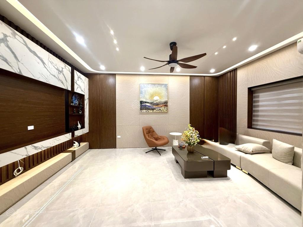 8,1 tỷ nhà riêng hồ đền lừ, hm giá tốt trong khu vực  48m 4t 4pn  ngõ thông ô tô đỗ cổng