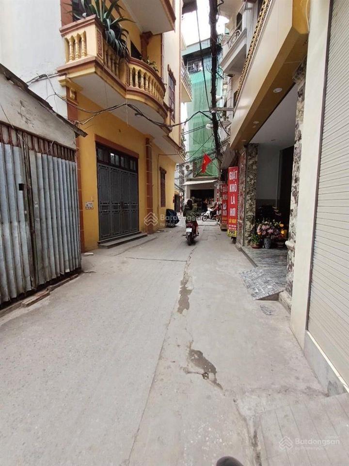 8,1 tỷ nhà riêng hồ đền lừ, hm giá tốt trong khu vực  48m 4t 4pn  ngõ thông ô tô đỗ cổng