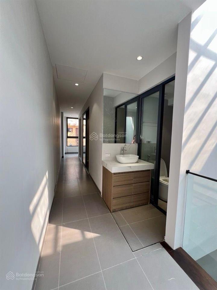 Võ thị sáu  hai bà trưng, 55m2 5t nội thất long lanh, ngõ ba gác thoáng gần ô tô, chỉ hơn 11 tỷ