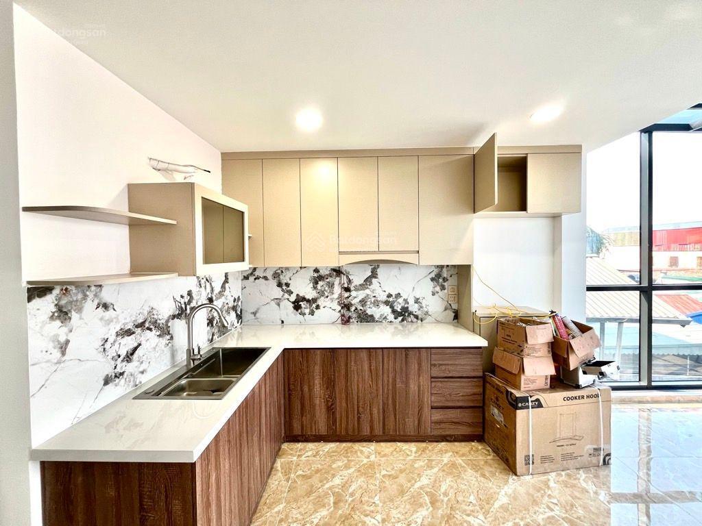 Minh khai  hai bà trưng  40m2 xây mới thang máy  lô góc  ô tô gần  9 tỷ