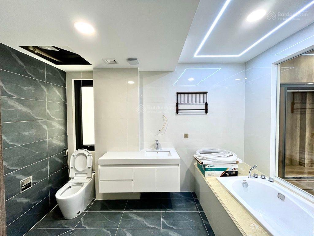 Minh khai  hai bà trưng  40m2 xây mới thang máy  lô góc  ô tô gần  9 tỷ