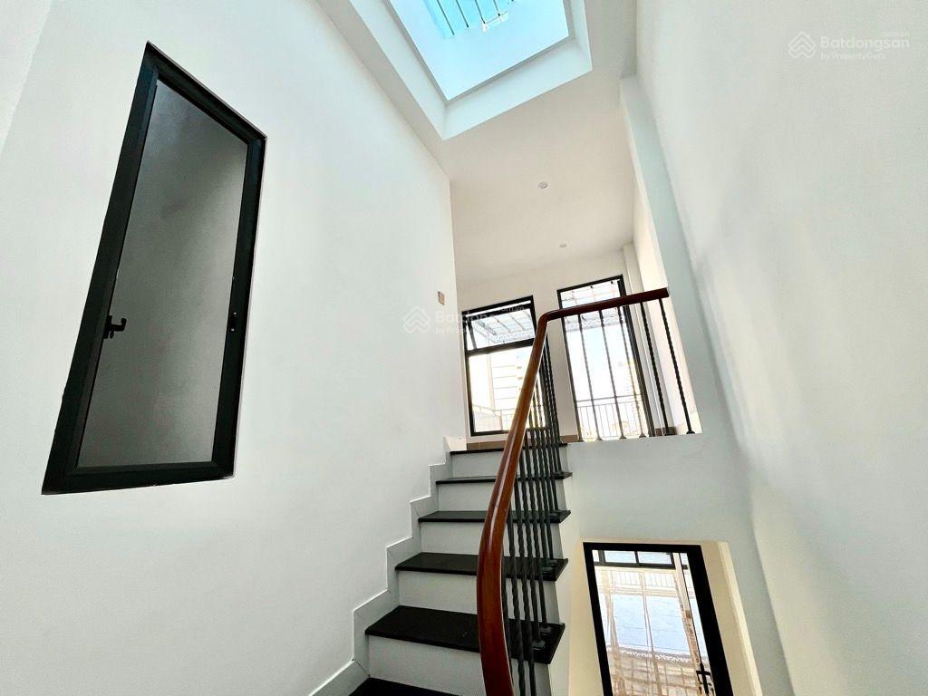 Minh khai  hai bà trưng  40m2 xây mới thang máy  lô góc  ô tô gần  9 tỷ