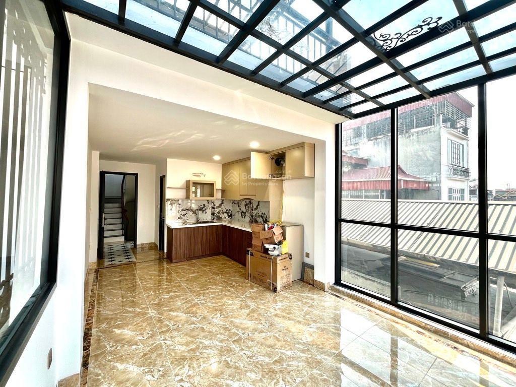 Minh khai  hai bà trưng  40m2 xây mới thang máy  lô góc  ô tô gần  9 tỷ