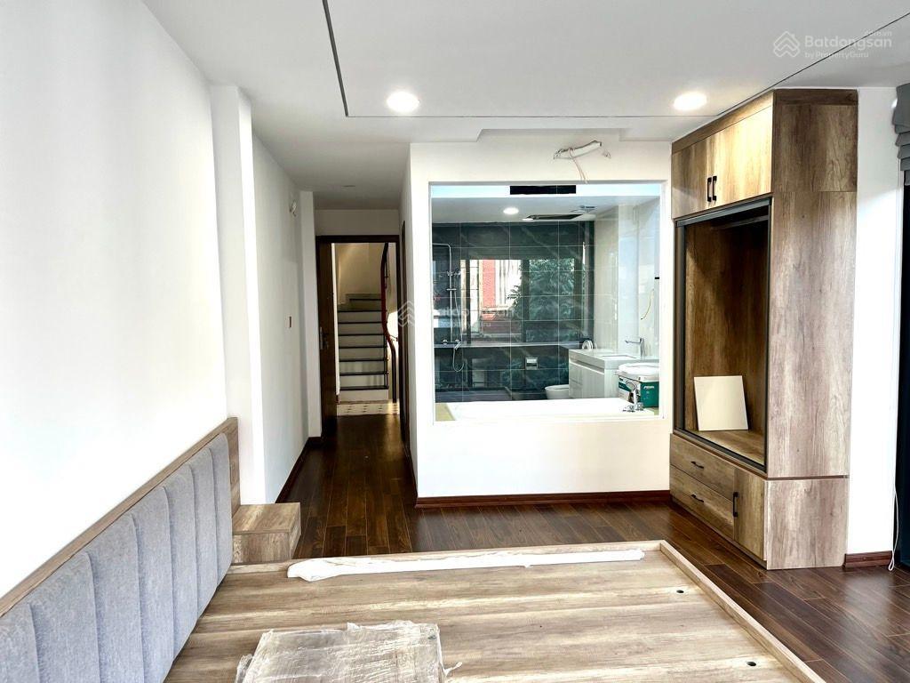 Minh khai  hai bà trưng  40m2 xây mới thang máy  lô góc  ô tô gần  9 tỷ