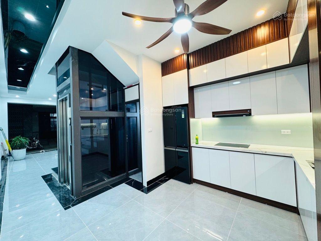 Bán nhà lương khánh thiện, đền lừ, 60m2 5 tầng mặt tiền 5.8m, ô tô đỗ, sát vườn hoa, giá 13 tỷ