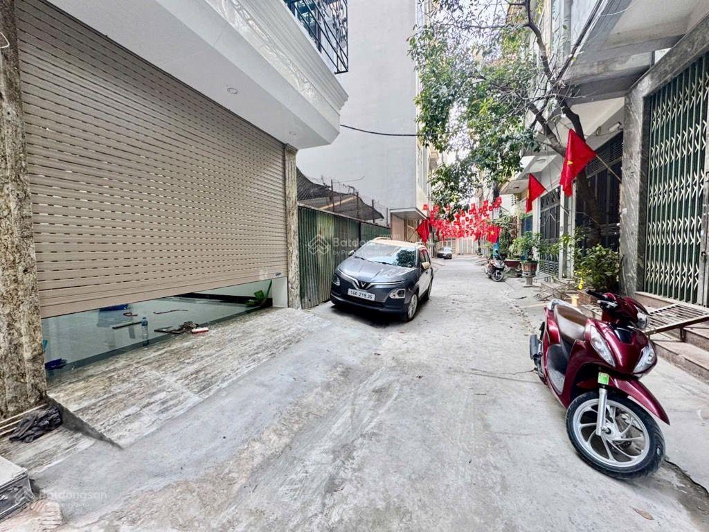 Bán nhà lương khánh thiện, đền lừ, 60m2 5 tầng mặt tiền 5.8m, ô tô đỗ, sát vườn hoa, giá 13 tỷ