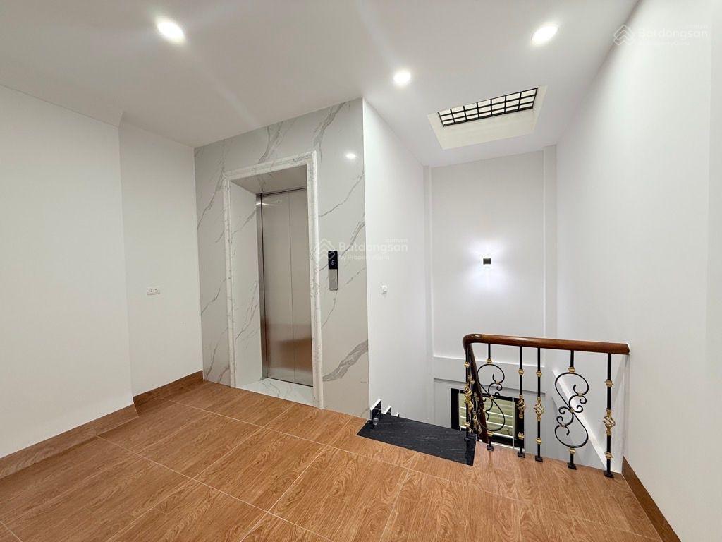 Phân lô kđt đền lừ cạnh hồ cạnh công viên  56m2 7t  thang máy  ô tô  19 tỷ