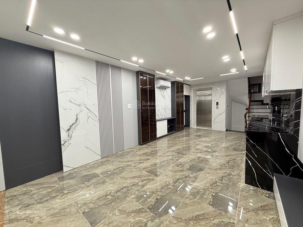Phân lô kđt đền lừ cạnh hồ cạnh công viên  56m2 7t  thang máy  ô tô  19 tỷ