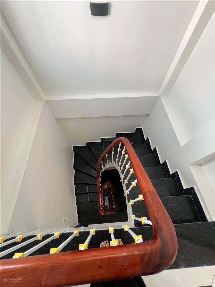 Kim đồng hoàng mai  phân lô vỉa hè kinh doanh  60m² 7t  thang máy  19,5 tỷ