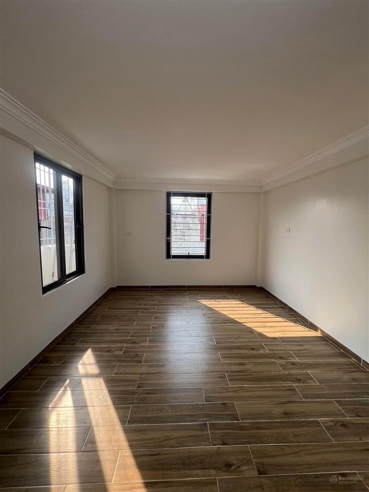 Kim đồng hoàng mai  phân lô vỉa hè kinh doanh  60m² 7t  thang máy  19,5 tỷ