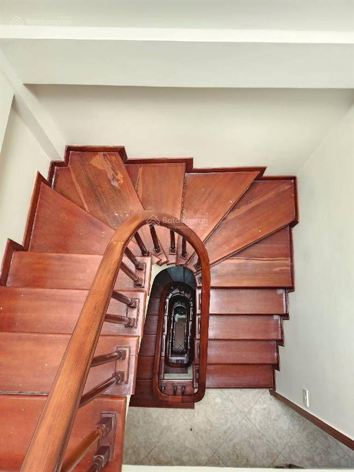 7 tỷ  giá tốt nhất khu vực  tân mai, đền lừ  35m2 5 tầng 3pn rộng  ô tô đỗ cổng