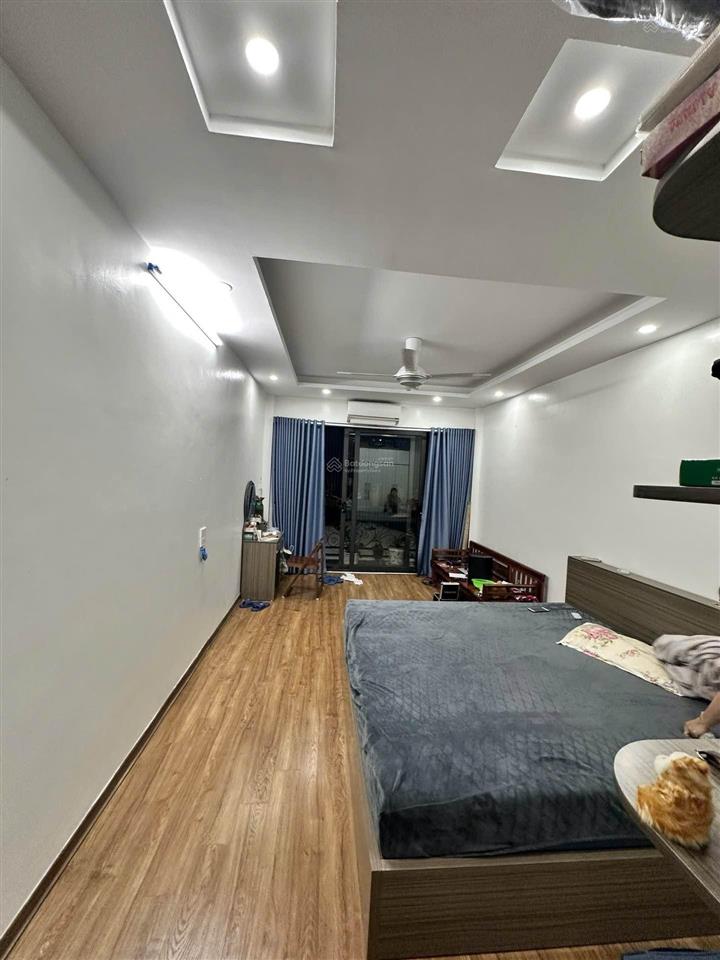 Bán nhà ngõ 147 tân mai  phân lô ô tô  52m2 6 tầng thang máy  nội thất xịn  14.2 tỷ