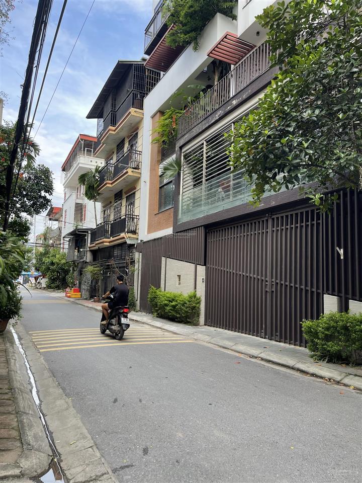 Bán nhà ngõ 319 tam trinh mai động  phân lô ô tô tránh  54m2  cách phố 30m  16 tỷ