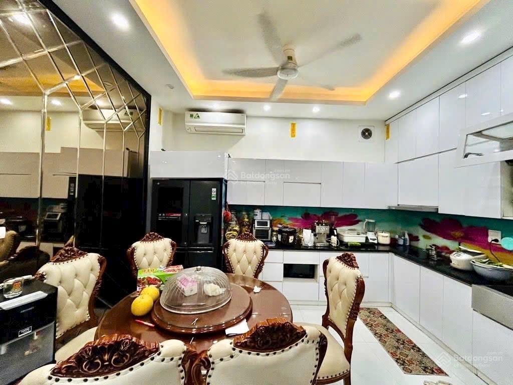 Bán nhà ngõ 319 tam trinh mai động  phân lô ô tô tránh  54m2  cách phố 30m  16 tỷ