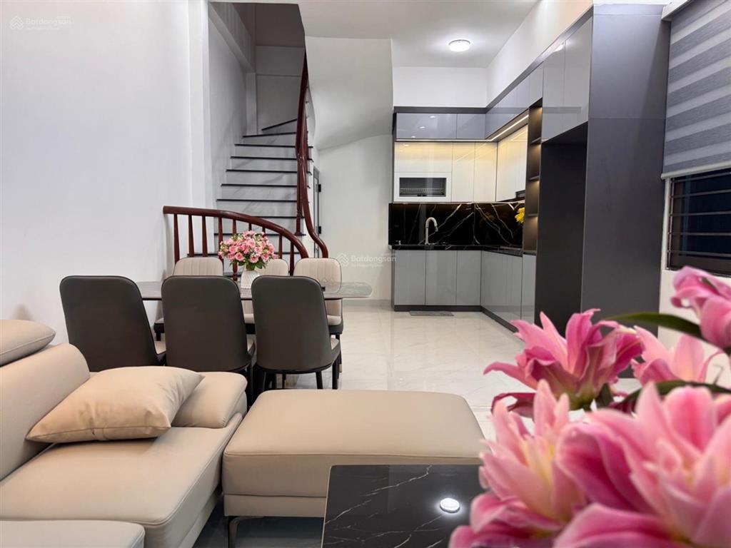 Phân lô kim đồng  46m2 5 tầng lô góc  mặt tiền rộng  full nội thất  9,95 tỷ
