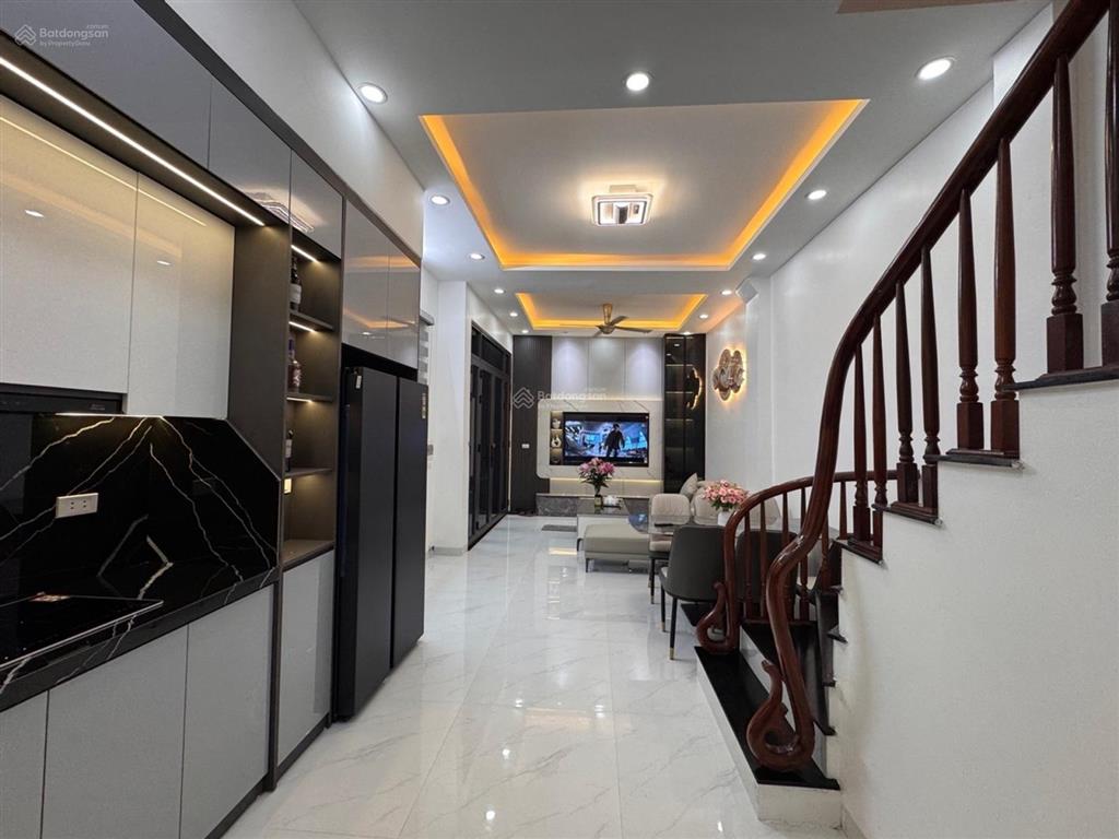 Phân lô kim đồng  46m2 5 tầng lô góc  mặt tiền rộng  full nội thất  9,95 tỷ