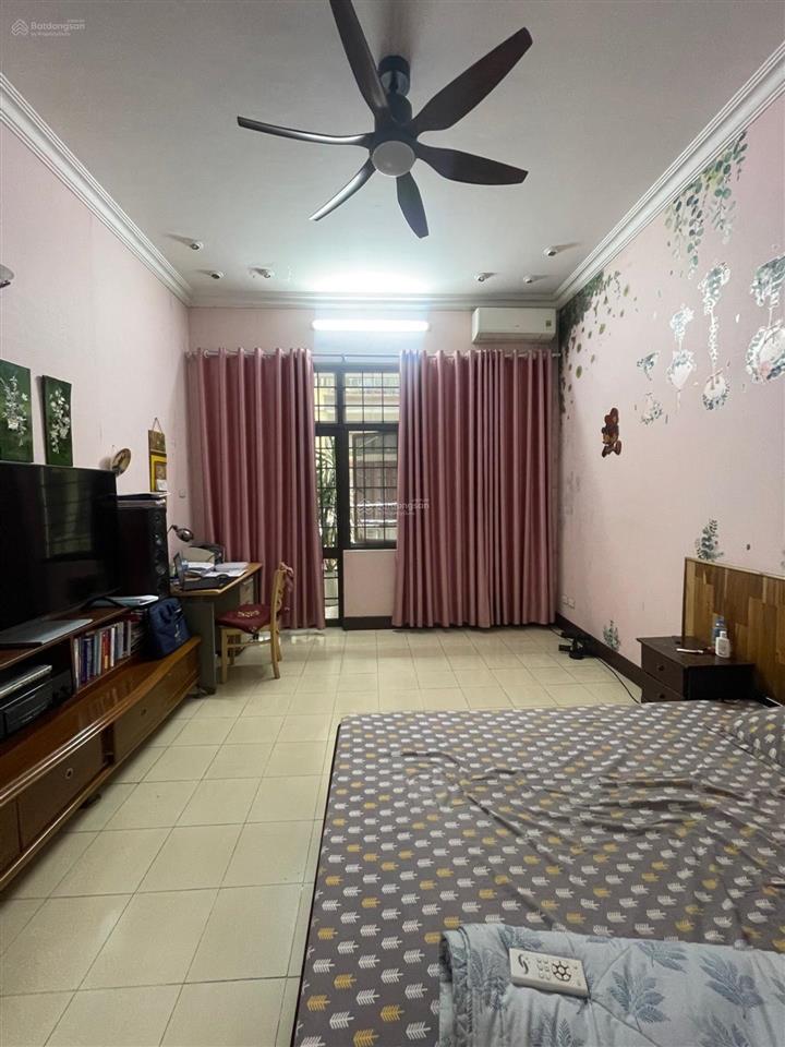 Bán nhà kim đồng tân mai, dt 72m2 phân lô cách phố lớn 30m, nhà 4 tầng dân xây kiên cố, giá 13.5 ty