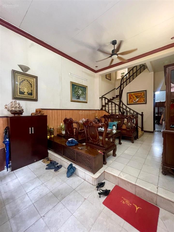 Bán nhà kim đồng tân mai, dt 72m2 phân lô cách phố lớn 30m, nhà 4 tầng dân xây kiên cố, giá 13.5 ty