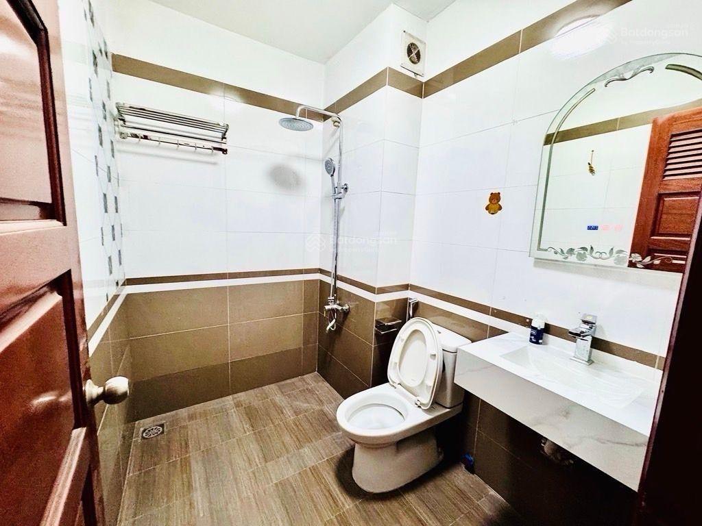 Phân lô 5 tầng  45m2  9.5 tỷ  tt quận ủy hoàng mai  ô tô tải qua lại