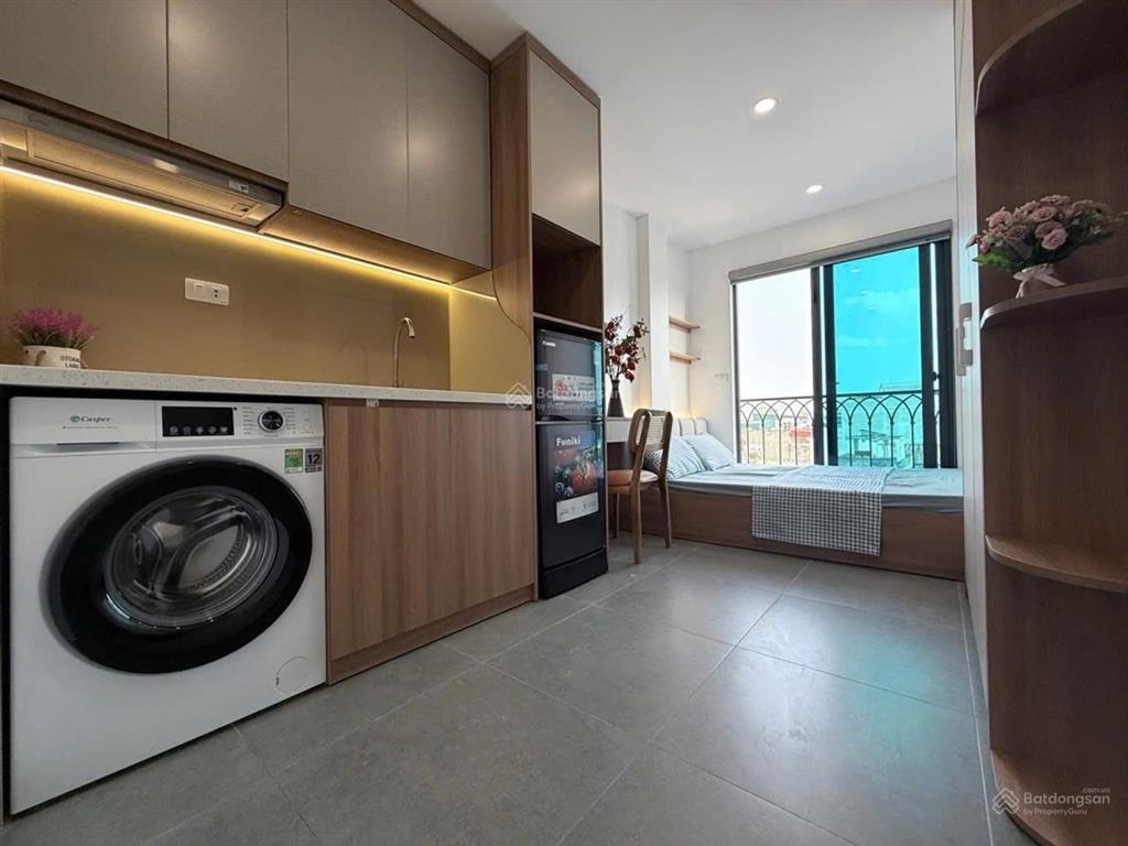 Tòa nhà 8 tầng kđt đền lừ  55m2 xây mới thang máy  dòng tiền 70tr/tháng  giá 13.5 tỷ