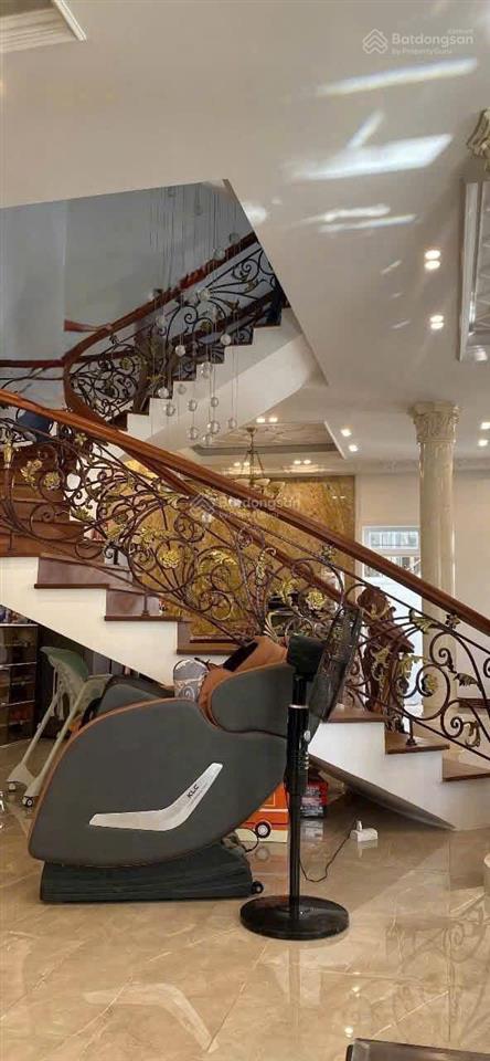 Bán biệt thự 4pn, 4wc, 231m2 tại phường 11, vũng tàu, giá tốt 19,5 tỷ vnd, để lại full nội thất