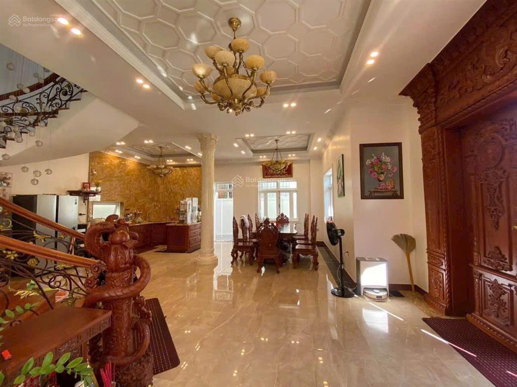 Bán biệt thự 4pn, 4wc, 231m2 tại phường 11, vũng tàu, giá tốt 19,5 tỷ vnd, để lại full nội thất