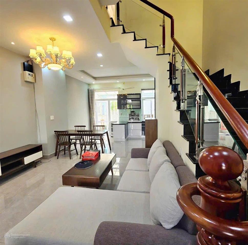 Nhà 1trệt 1lầu hẻm 150 đỗ xuân hợp