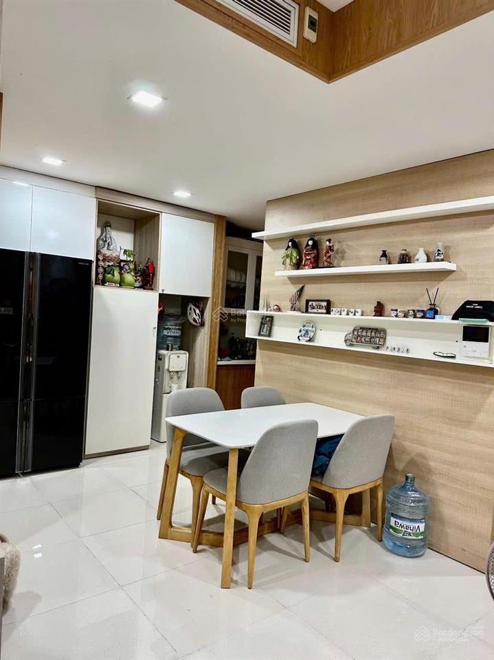 Ngộp bank bán gấp cc moonlight residences (thủ đức) giá 2tỷ300 70m2  bao sổ hồng sang tên sang sổ