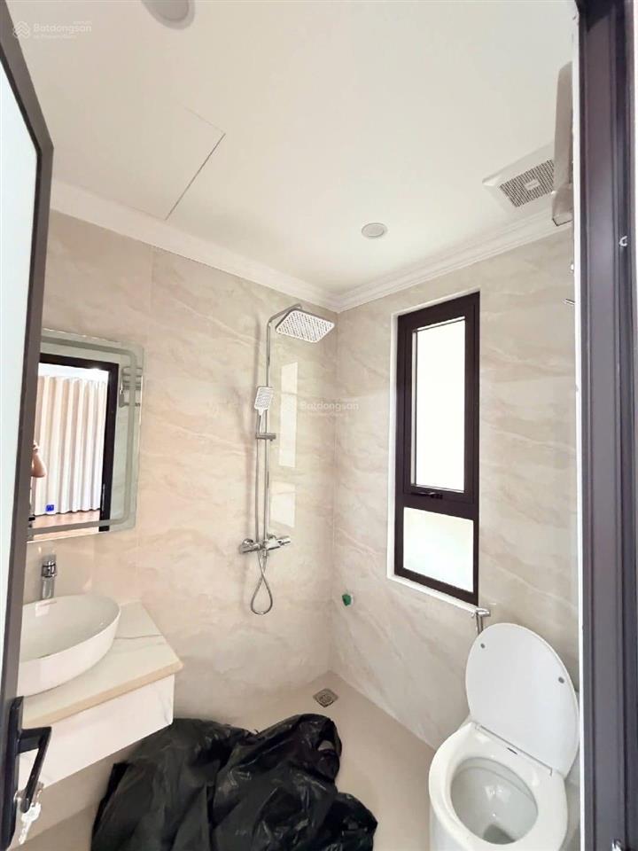 Không qhnhà lô góc 7 tầng thang máy kv ngã tư sở, phân lô quân đội 58.5m2 mt 5.2m nội thất xịn sò