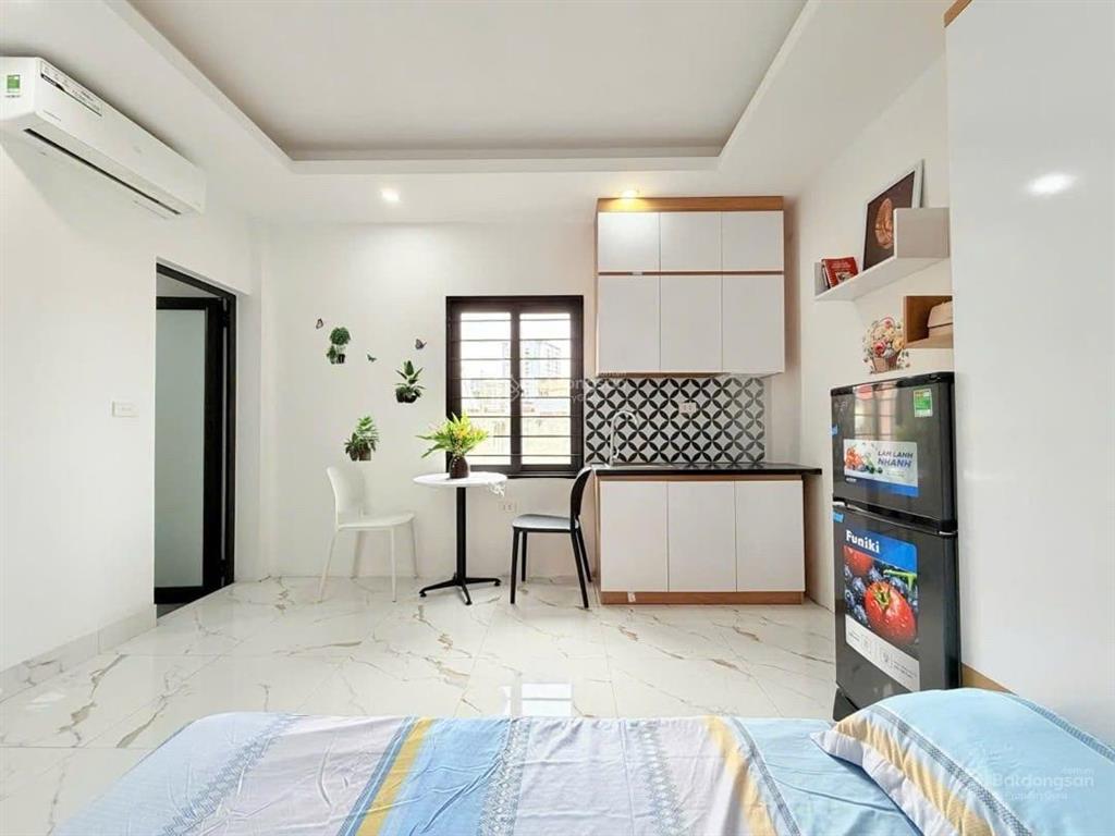 Dòng tiền cao đỉnh vị trí toà dòng tiền minh khai 60m 6 tầng thang máy 12 phòng doanh thu ~1 tỷ/năm