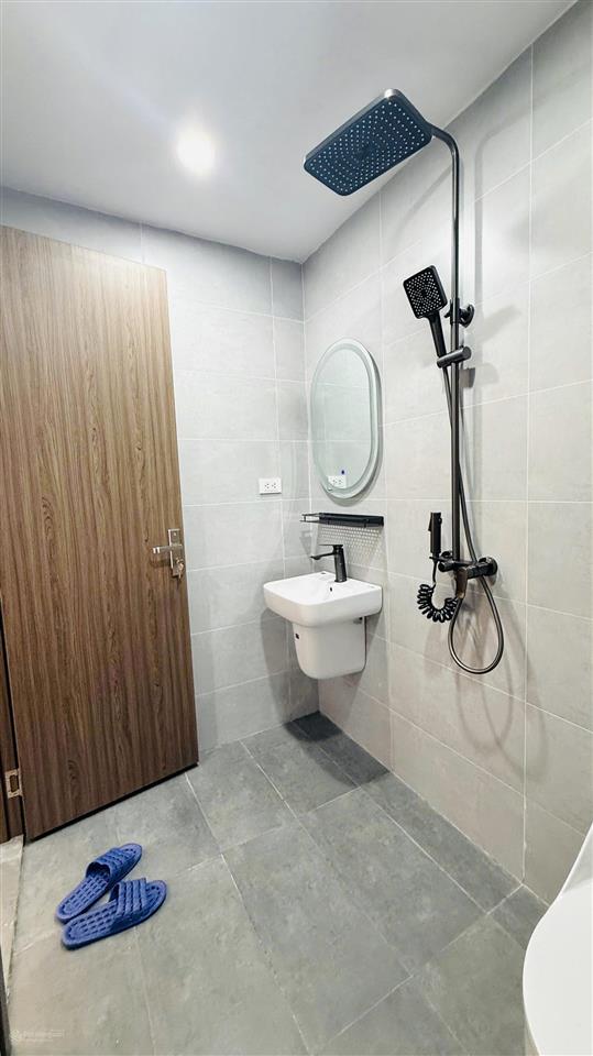 Bán căn hộ nam trung yên tặng full nội thất hiện đại. lô góc 2 ngủ sổ đỏ chính chủ lâu dài