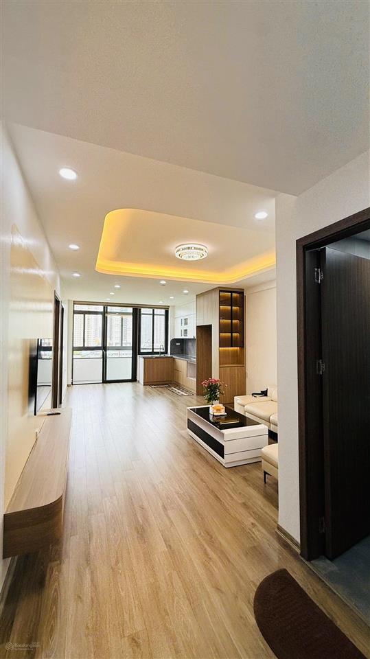 Bán căn hộ nam trung yên tặng full nội thất hiện đại. lô góc 2 ngủ sổ đỏ chính chủ lâu dài