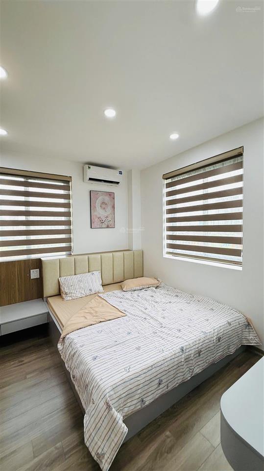 Bán căn hộ nam trung yên tặng full nội thất hiện đại. lô góc 2 ngủ sổ đỏ chính chủ lâu dài