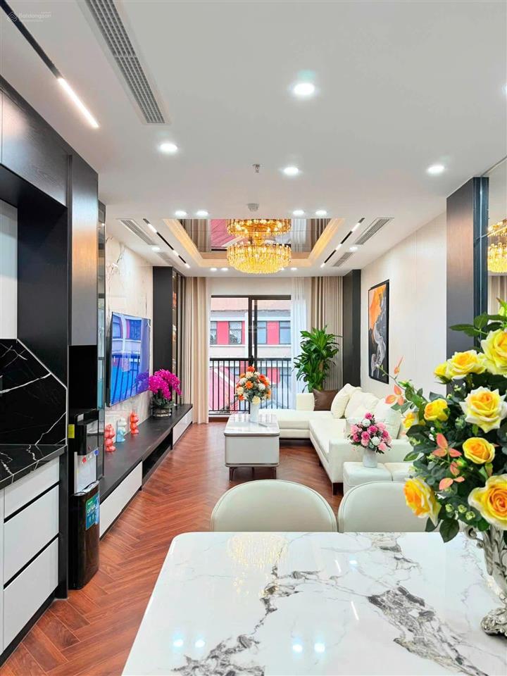 Bán nhà ô tô vào nhà 7 tầng thang máy tặng nội thất hiện đại 54m phố trung kính, quận cầu giấy
