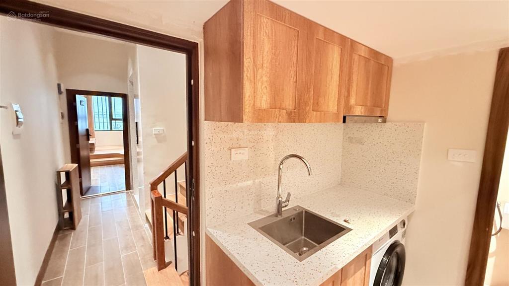 Toà dòng tiền yên hoà 48m2 6 tầng thang máy 30m thẳng ra phố 10 căn hộ decor phong cách nhật bản