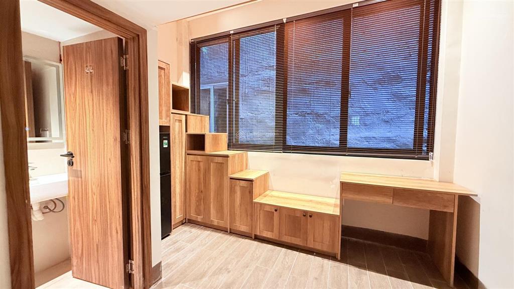 Toà dòng tiền yên hoà 48m2 6 tầng thang máy 30m thẳng ra phố 10 căn hộ decor phong cách nhật bản