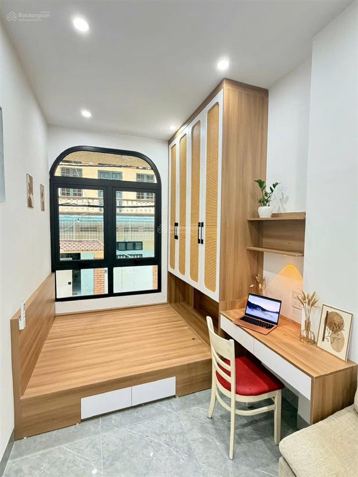 Bán tòa dòng tiền ô tô đỗ cửa lương thế vinh, cạnh đại học hà nội 94m 8 tầng thang máy 38 phòng vip