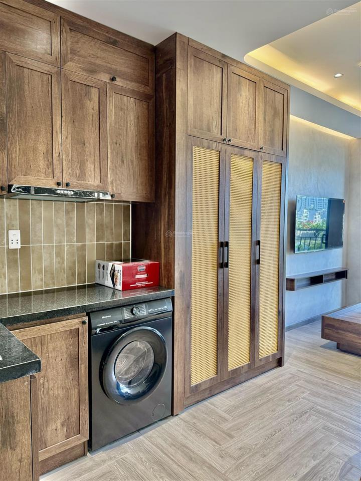 Bán toà apartment nguyễn chí thanh 17 căn hộ vip 70m 7 tầng thang máy 8.7m mt ngõ thông kinh doanh