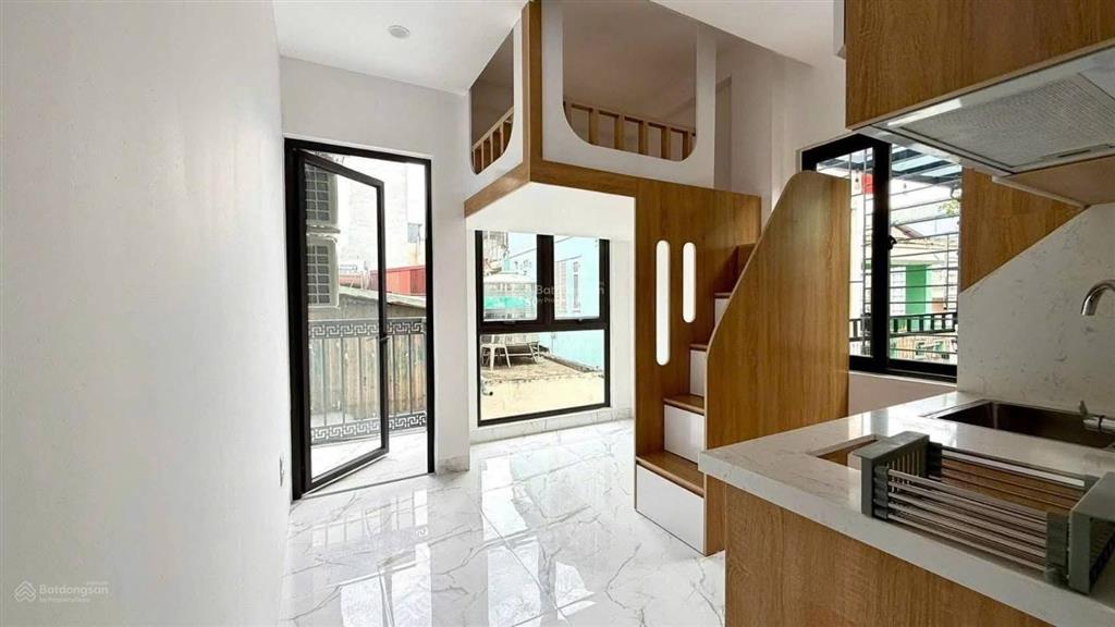 Bán tòa dòng tiền láng hạ 21 phòng full đồ ngõ thông gần phố 7 tầng thang máy dòng tiền 100tr/tháng