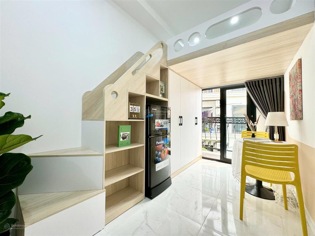 Bán tòa dòng tiền 5 bước chân ra ô tô 55m 6 tầng thang máy, đường hoàng mai 13 phòng full nội thất