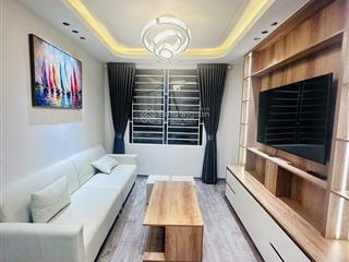 Bán nhà phố tôn đức thắng 6 tầng thang máy mặt tiền rộng 30m đầy đủ công năng gần phố tặng nội thất