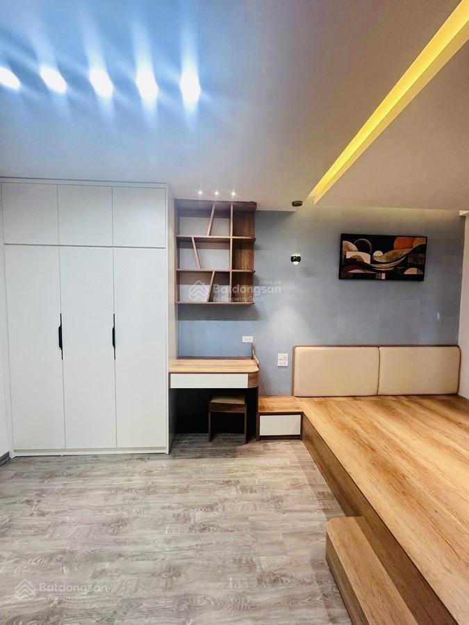 Bán nhà phố tôn đức thắng 6 tầng thang máy mặt tiền rộng 30m đầy đủ công năng gần phố tặng nội thất