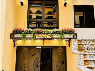 Bán tòa dòng tiền ô tô đỗ cửa lương thế vinh, cạnh đại học hà nội 94m 8 tầng thang máy 38 phòng vip
