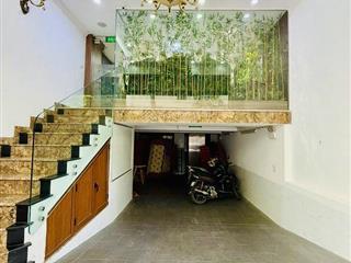 Bán tòa văn phòng 9 tầng thang máy phân lô ngụy như kon tum kinh doanh sầm uất dòng tiền sẵn
