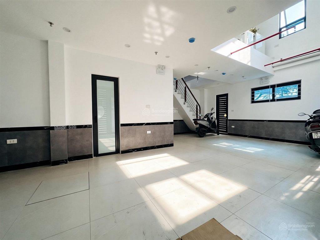 Bán tòa dòng tiền lô góc ô tô đỗ cửa nguyễn quý đức 45m 7 tầng thang máy doanh thu gần 1 tỷ/năm