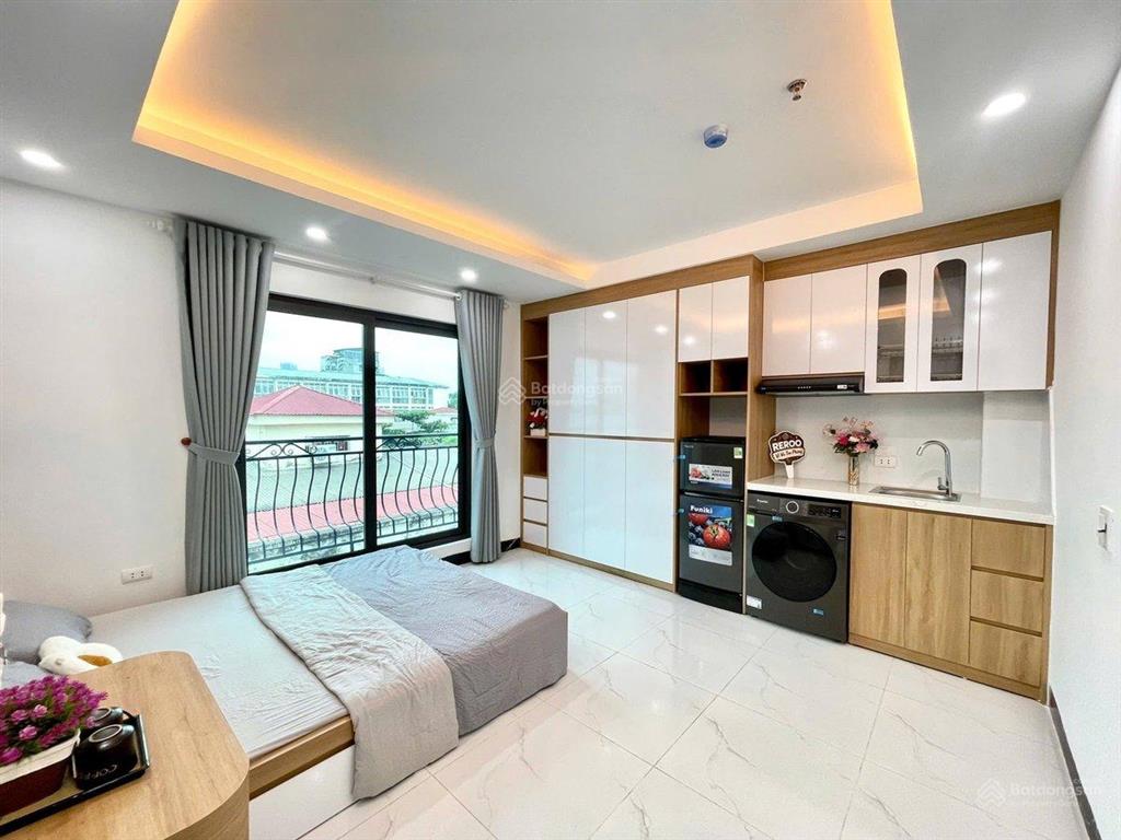 Bán tòa dòng tiền lô góc ô tô đỗ cửa nguyễn quý đức 45m 7 tầng thang máy doanh thu gần 1 tỷ/năm