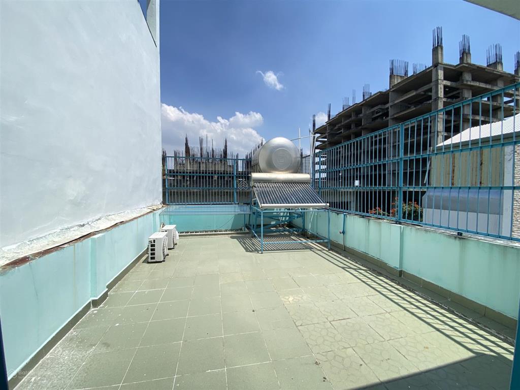 Mặt tiền đường lê thị chợ, liền kề phú mỹ hưng quận 7, diện tích 151.2m2, 4 tầng, 6pn 5wc kiên cố