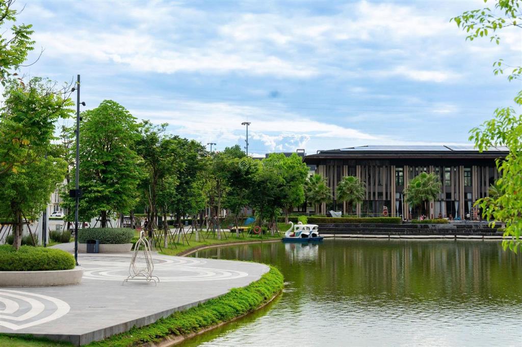 Căn 2n chỉ nhỉnh 4 tỷ, hướng đông nam, view thoáng, ban công ngập tràn ánh sáng