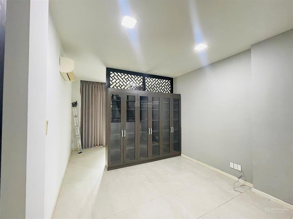 Nhà 3 tầng mặt tiền gần chợ tân mỹ, phường tân phú, quận 7